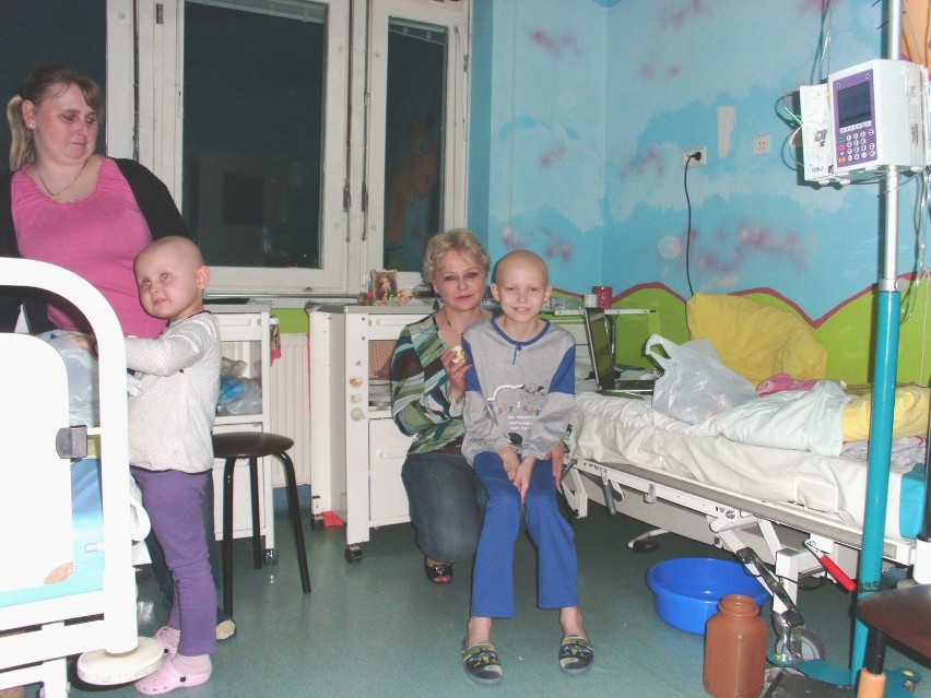 Osłodź święta chorym dzieciom w Górnośląskim Centrum Zdrowia Dziecka w Katowicach-Ligocie