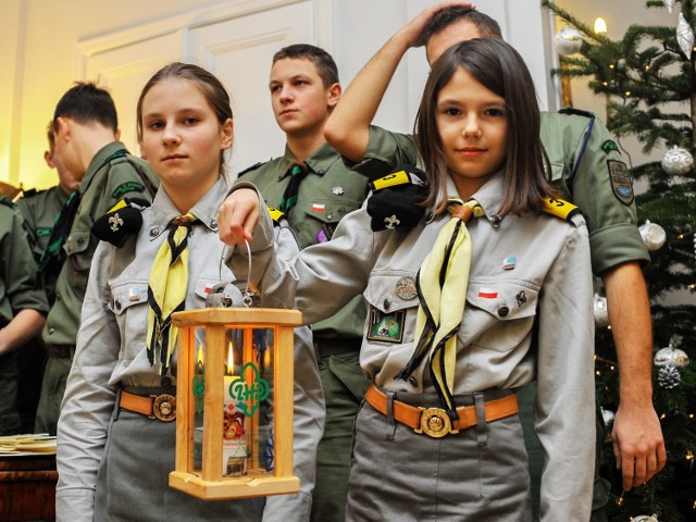 W piątek o godz. 17.00 na jarosławskim Rynku nastąpi przekazanie Betlejemskiego Światła Pokoju mieszkańcom.