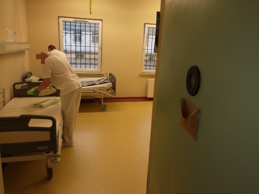 W ZK Czarne koło Szczecinka więźniowie szkolą się na opiekunów chorych i seniorów [zdjęcia]