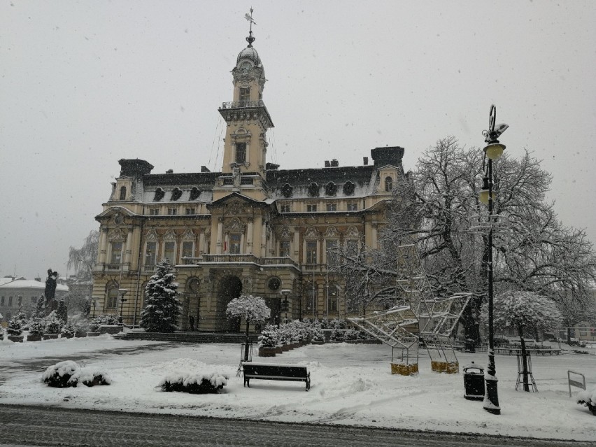 Nowy Sącz. Przyszła prawdziwa zima. Prognoza pogody na najbliższe dni [ZDJĘCIA]