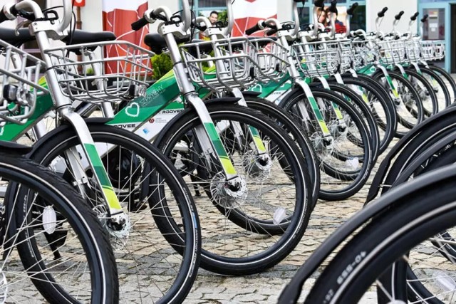 Mieszkańcy Polkowic mają do dyspozycji 100 miejskich rowerów