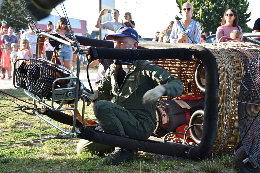 Ważne, aby lecieć z doświadczonym pilotem, który zadba o...