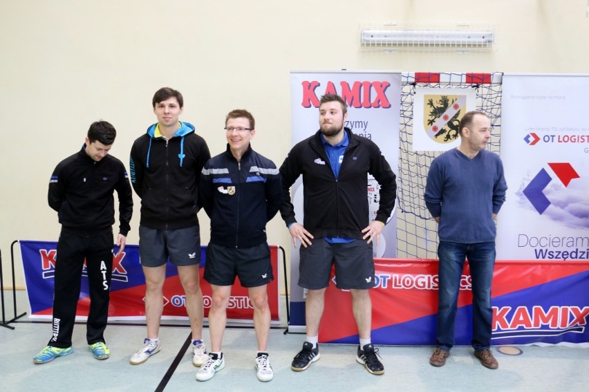 Tenis stołowy: Zawodnicy zagrają o I ligę