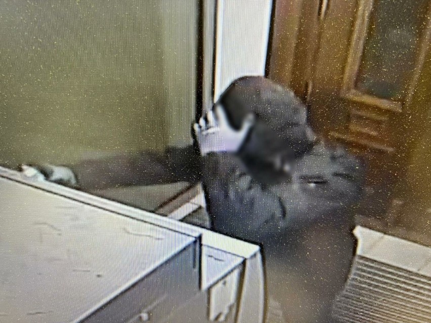 Próba włamania do bankomatu PKO BP w Sierakowie. Policja...