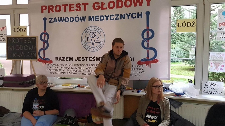 Protest głodowy medyków w Łodzi