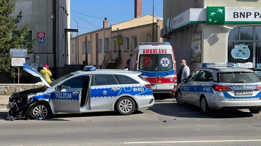 Radiowóz "przydzwonił" w busa. Policjanci będą mieli kłopot