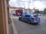 Wypadek na ulicy Piastowskiej w Opolu. Kierująca audi wjechała w budynek hotelu "Piast"