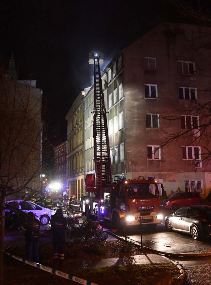 Nocny pożar w centrum miasta. Ewakuowano 18 ludzi