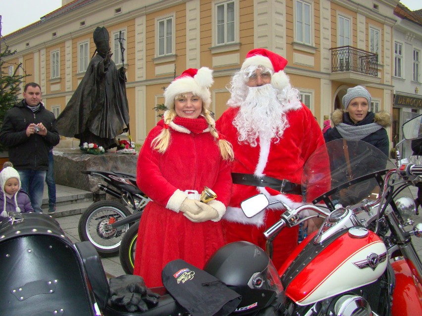 Mikołaje na motocyklach. Byli w Wadowicach, Mucharzu i Świnnej-Porębie