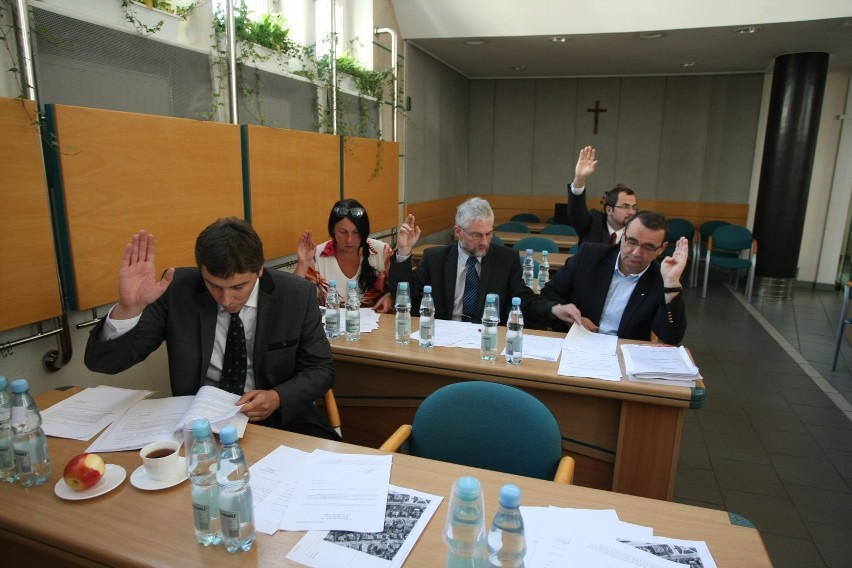 Radni Gdyni podczas pamiętnej sesji 29 sierpnia 2012 roku....