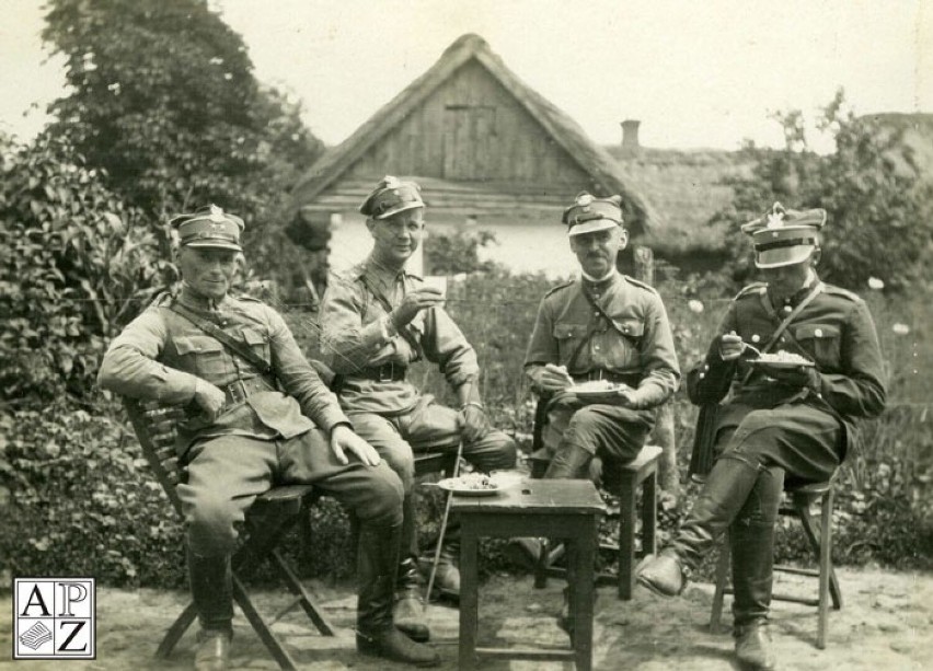 Ułani z Hrubieszowa na archiwalnych fotografiach. We wrześniu 1939 r. dzielny pułk został rozbity