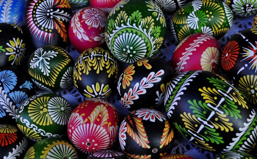 Warsztaty zdobienia jajek wielkanocnych i wielkanocny decoupage w MiPBP w Łęczycy