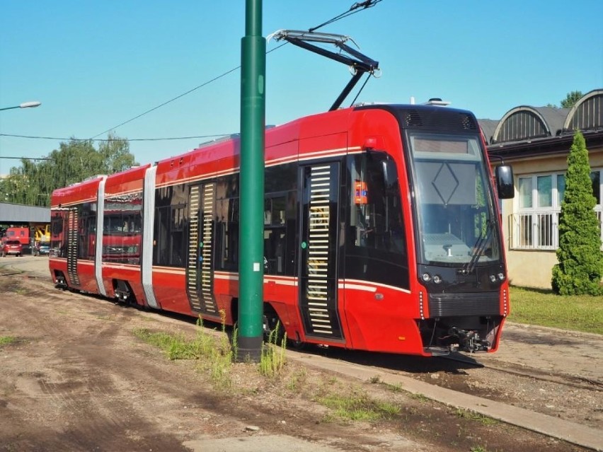 Pierwszy tramwaj Pesa 2017N dotarł do Katowic