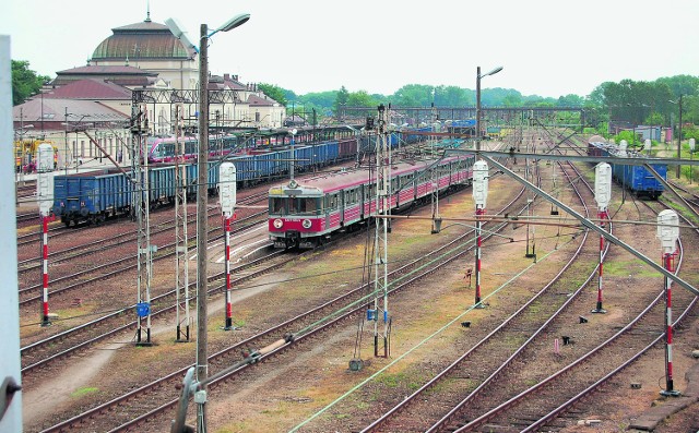 Poważne prace  na torach potrwają do 2014 roku. Gdy modernizacja linii się skończy, pociągi mają jeździć nawet 120 km/h