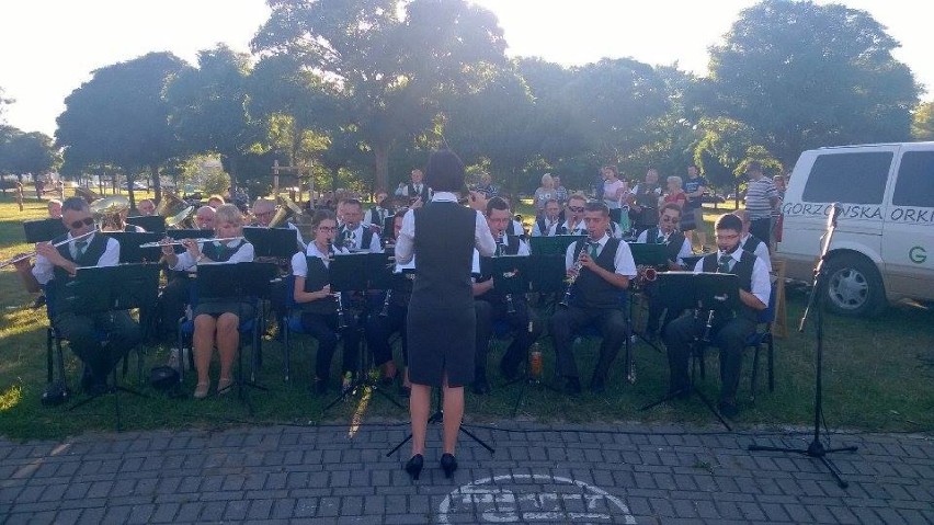 Gorzowska Orkiestra Dęta dała koncert w plenerze. I będzie...