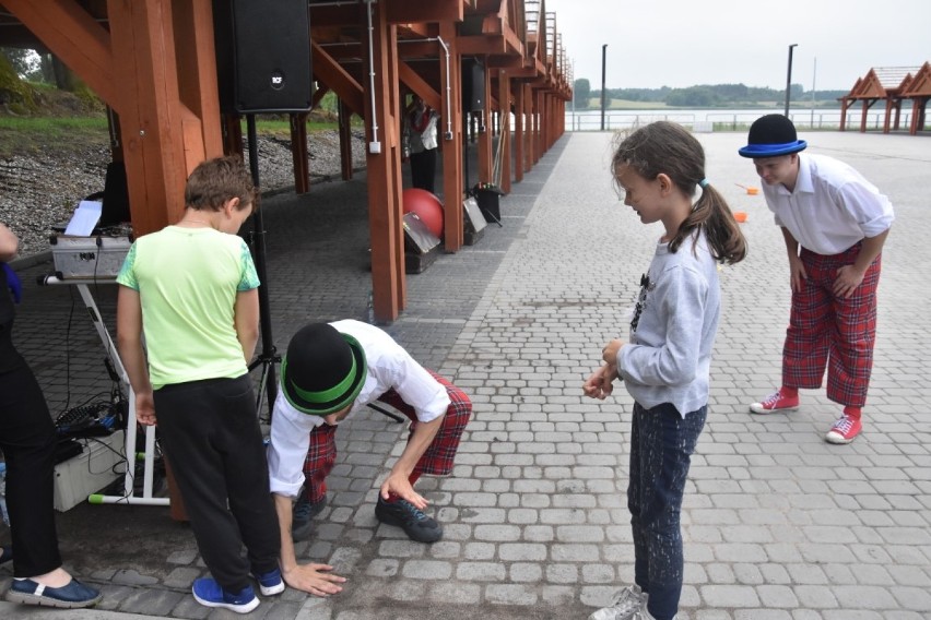 Krakowscy artyści wystąpili dla dzieci w Łeknie. Zobacz zdjęcia 