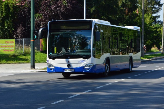 Szykują się pozytywne dla pasażer&oacute;w zmiany w komunikacji aglomeracyjnej w powiecie wielickim. Jesienią 2021 autobus MPK dostanie wielickie os. Bogucice, a w styczniu 2022 roku linia 301 zyska status agloekspressu