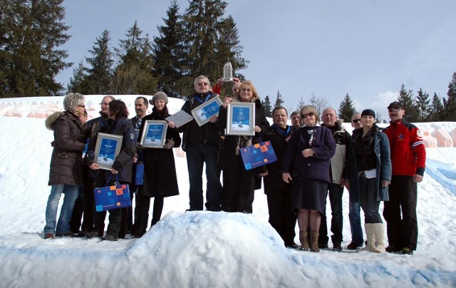 rodzinne zdjęcie laureatów