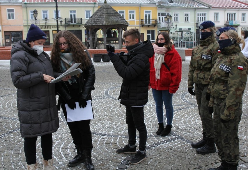 Uczniowie chełmskiej szkoły zostali laureatami projektu "Szlakiem kultury Żydów chełmskich". Zobacz zdjęcia