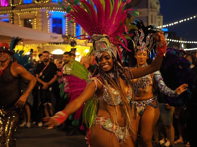 Sambodrom - parada pięknych brazylijskich tancerek na Piotrkowskiej