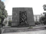 Modernizacja otoczenia Pomnika Bohaterów Getta została zakończona