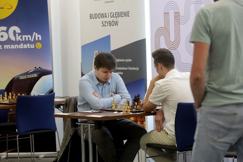 Legnica: Ruszył Międzynarodowy Turniej Szachowy o Puchar Wojewody Dolnośląskiego