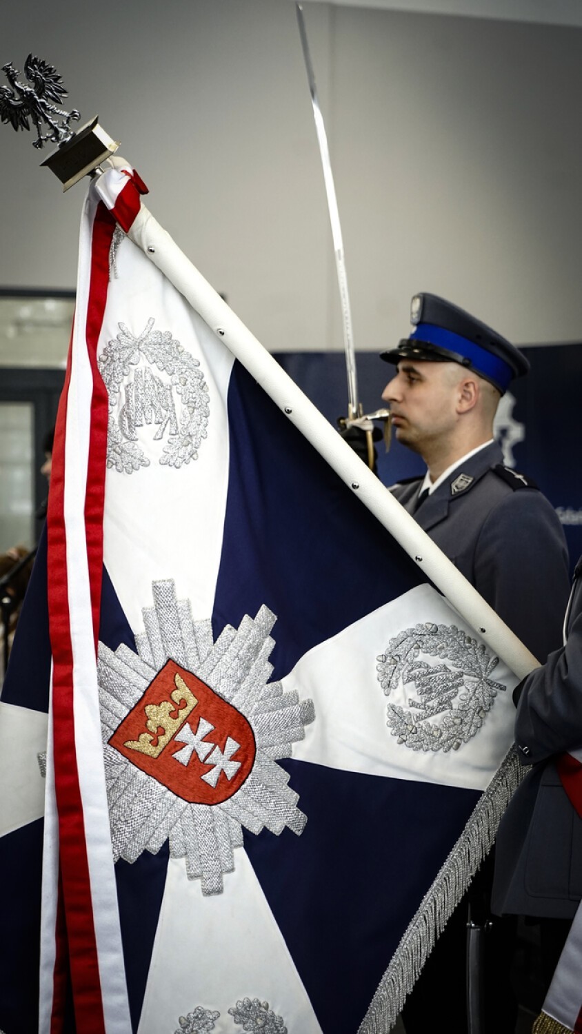 Nowi policjanci rozpoczynają służbę. Ślubowanie w Komendzie Wojewódzkiej w Gdańsku