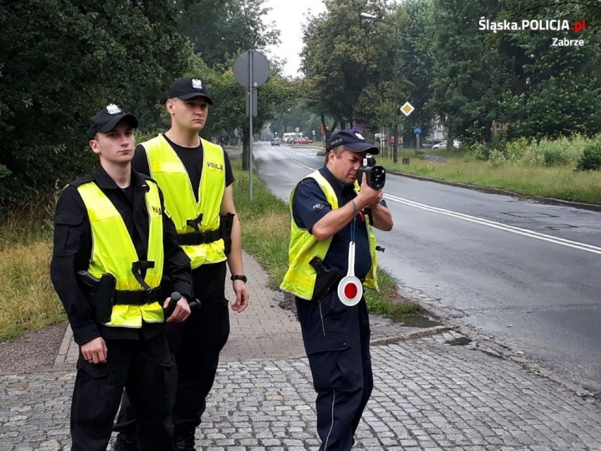 Policyjni kursanci będą patrolować ulice Zabrza. To wsparcie z katowickiej szkoły [ZDJĘCIA]