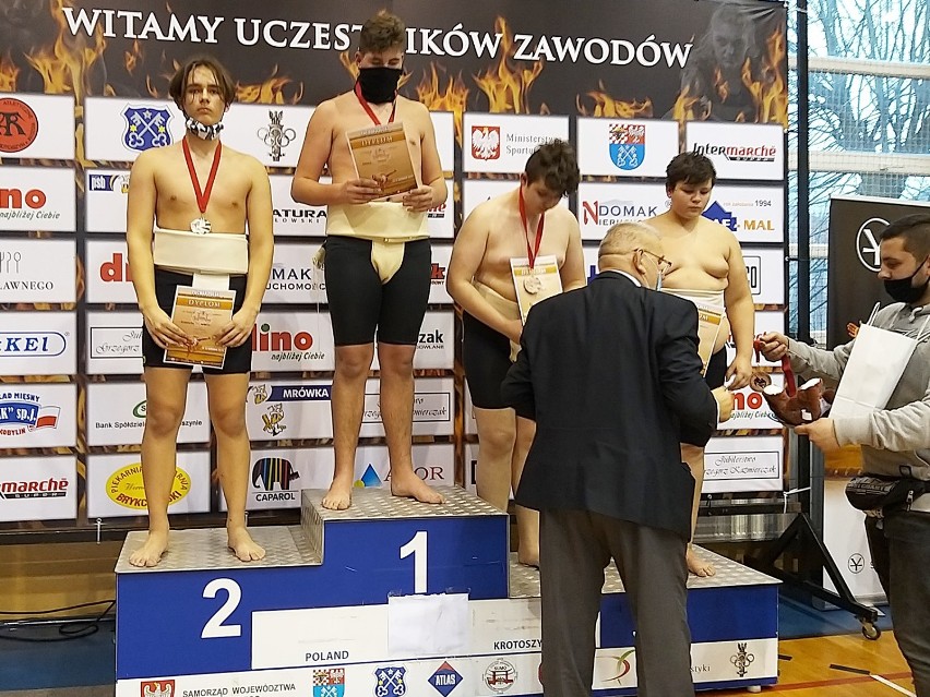Hubert Olszowiec zdobył srebrny medal w kategorii +95...