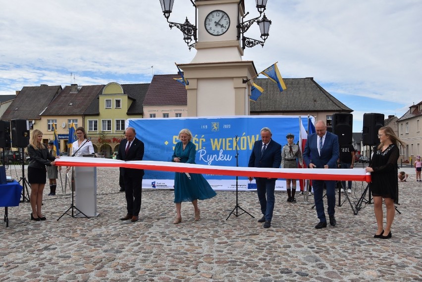 Lwówek: Oficjalne otwarcie zrewitalizowanego Rynku 