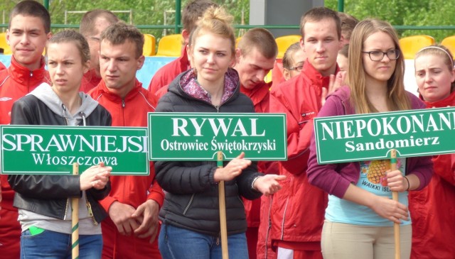 W Świętokrzyskim Turnieju Piłki Nożnej Olimpiad Specjalnych w Busku-Zdroju biorą udział placówki z terenu całego województwa.