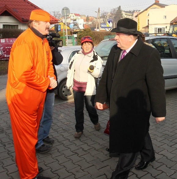 Jerzy Jurecki (w więziennym uniformie) i Tadeusz Skorupa