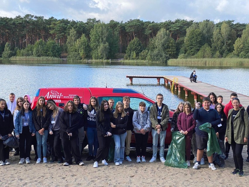 Podwodne Sprzątania Świata 2022 nad jeziorem Czarnym we Włocławku [zdjęcia]