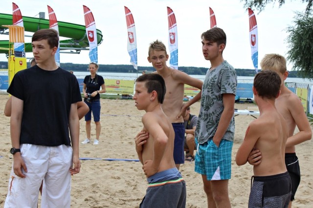 Zawody w rzucie ręcznikiem zorganizowało Zbąszyńskie Centrum Sportu, Turystyki i Rekreacji
Fot. Dorota Michalczak