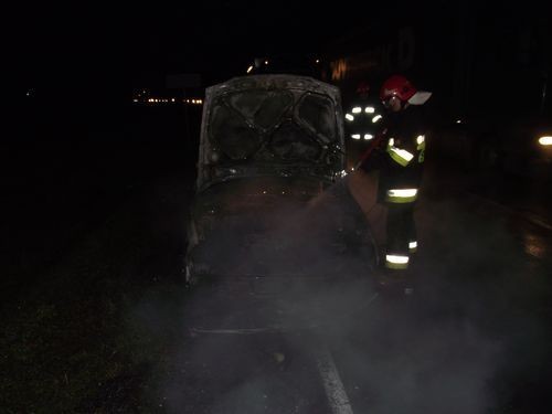 Pożar samochodu w Ociążu