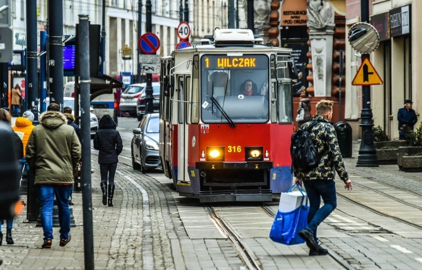 1 marca pasażerów komunikacji miejskiej w Bydgoszczy czekają...