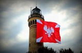 Chorągiew Wojska Polskiego załopotała na najwyższej w Polsce latarni