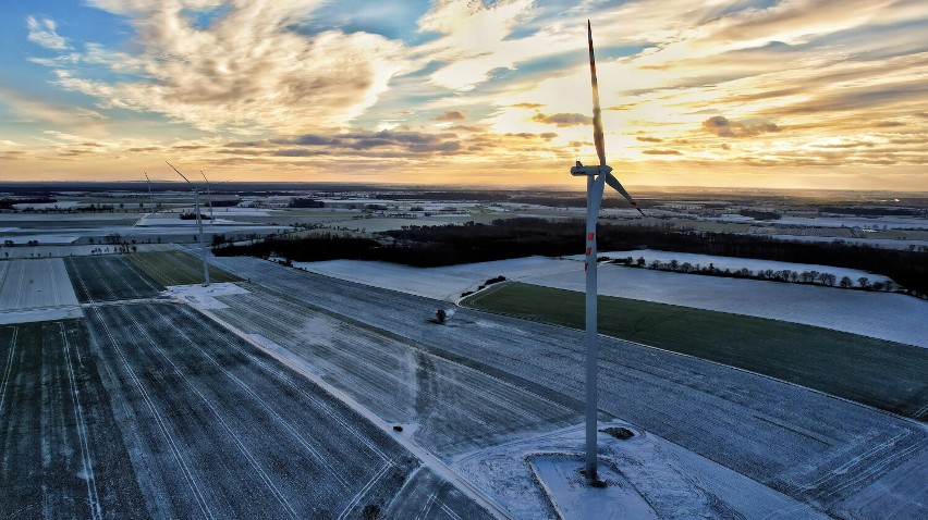 Farma wiatrowa w Słomowie z lotu ptaka [ZDJĘCIA]