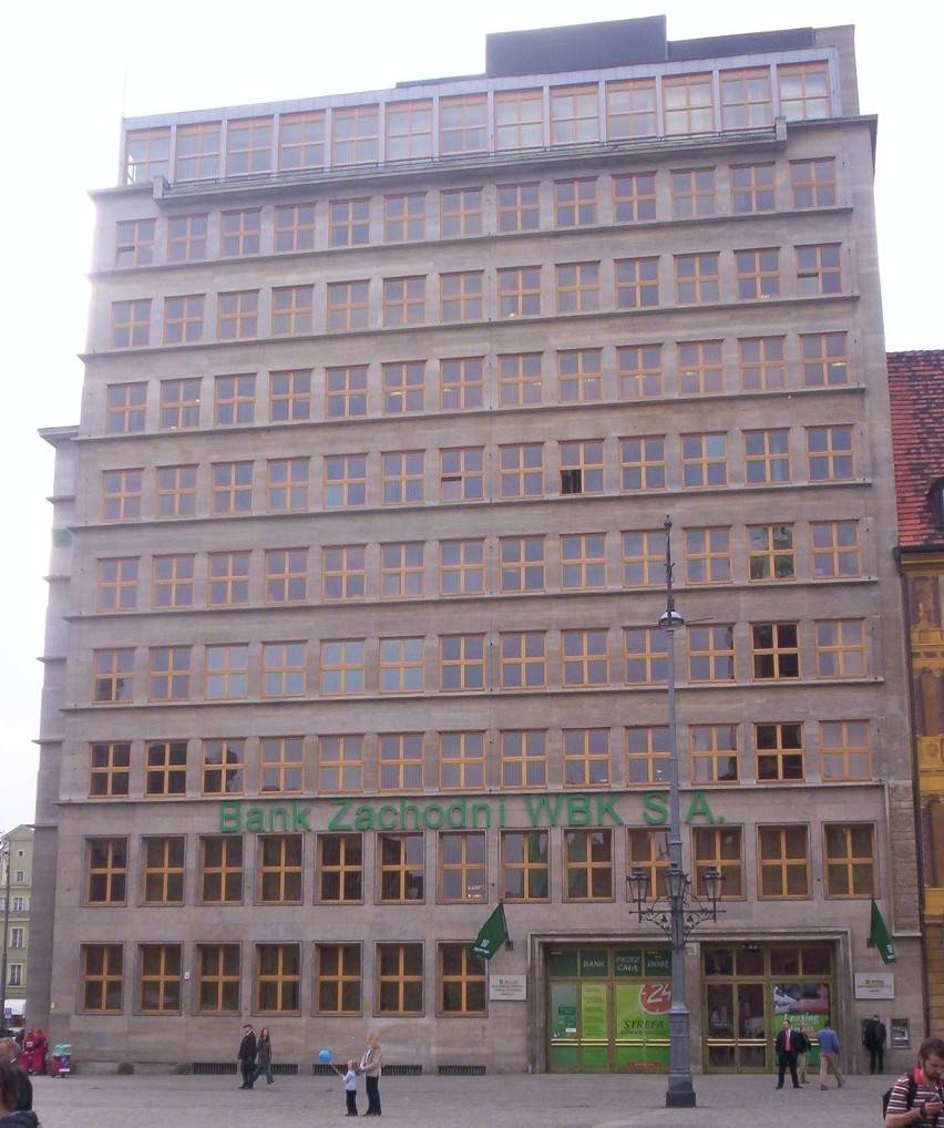 Budynek Banku Zachodniego WBK na wrocławskim Rynku ma już...