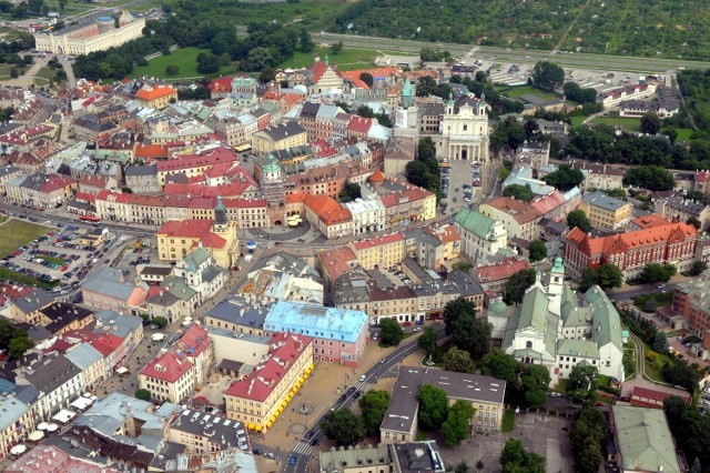 Naszą fotograficzną serię "Lublin z lotu ptaka" otwiera 12-stronicowy zeszyt ze zdjęciami lotniczymi Śródmieścia. W środę pooglądamy z góry LSM