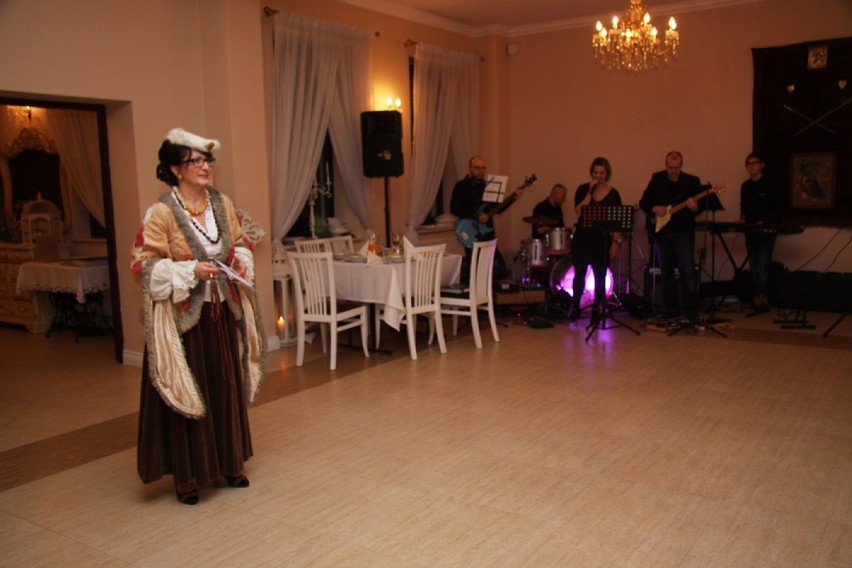 Kraszów: Staropolski bal karnawałowy Towarzystwa Świętego Marka