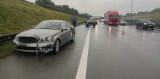 Trudne warunki na drogach i A4 w Krakowie i okolicy. Ulewy, dużo wypadków i kolizji