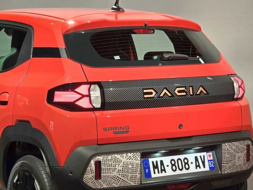Dacia Spring w teorii miała zrewolucjonizować rynek...