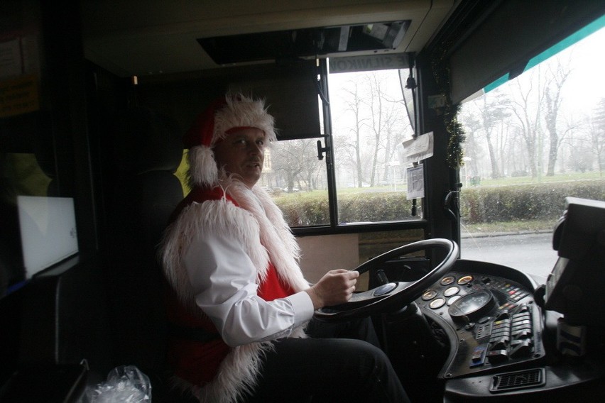 Śnieżynki w legnickim autobusie (ZDJĘCIA)