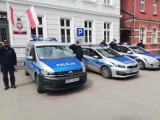 Syreny radiowozów zawyły w Wąbrzeźnie. Policjanci uczcili kolegę z Raciborza. Zobaczcie wideo