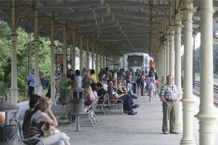 Sopocki dworzec dla PKP w użytkowanie wieczyste. Pamiętacie, jak wyglądał? [ZDJĘCIA]