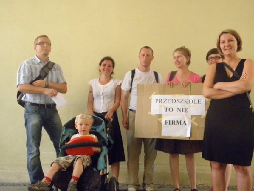 Protest rodziców i feministek we wrocławskim Ratuszu