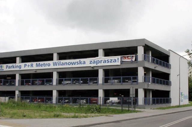 Parking P+R Metro Wilanowska [Parkuj i Jedź]