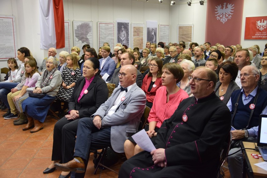 Koncert pieśni patriotycznych na stulecie niepodległości w Muzeum Regionalnym w Pleszewie