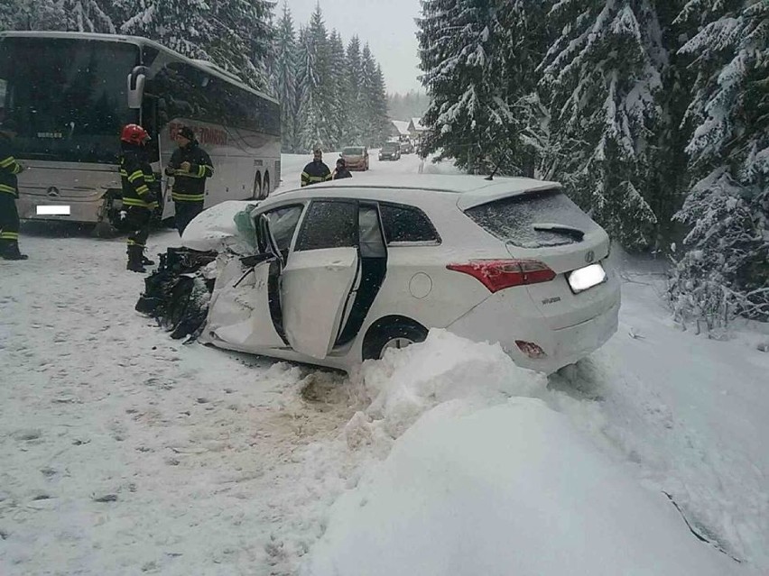 Z nieoficjalnych informacji wynika, że autokarem jechały...